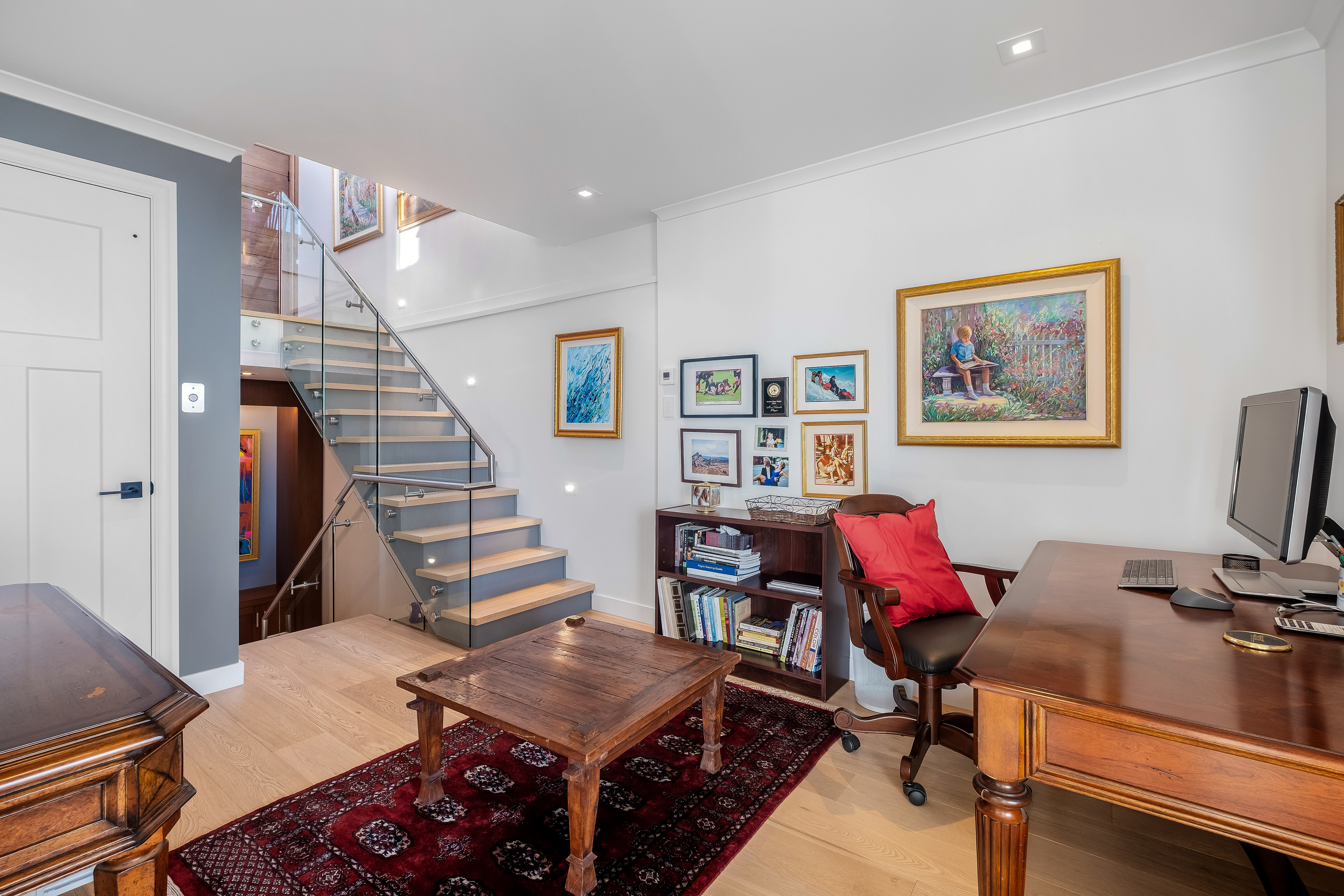 15046 Buena Vista Avenue